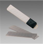 DEN BRAVEN Náhradní výměnné čepele 18mm pro odlamovací nože